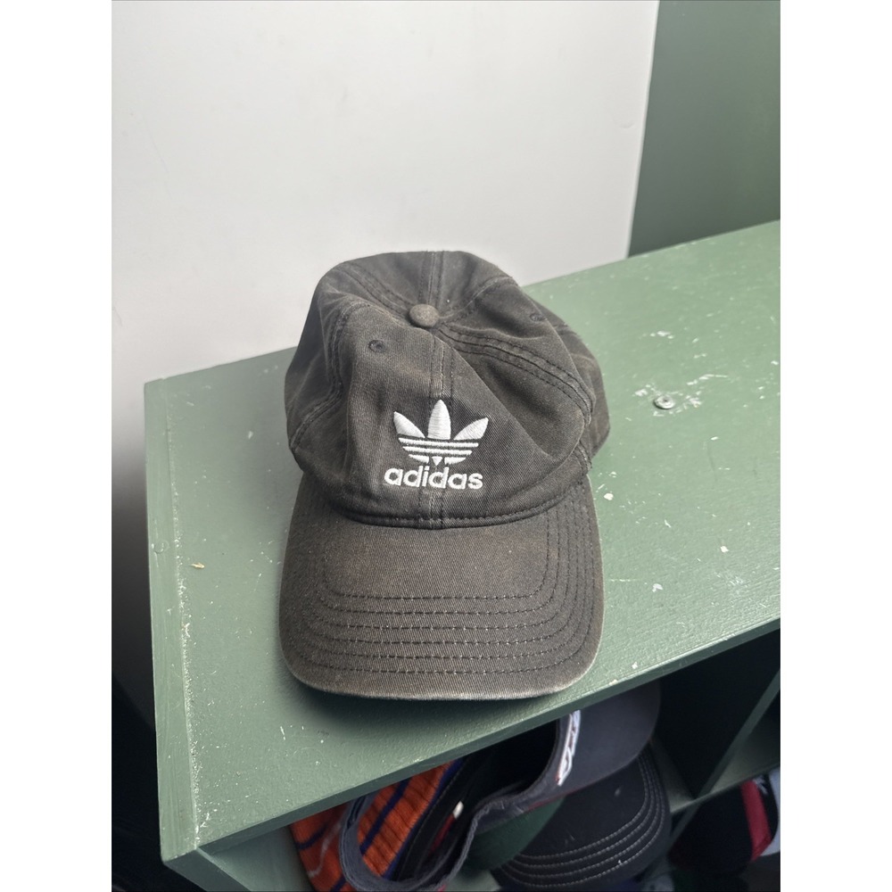 adidas Originals Baseball Hat Cap Men's OSFM Black Embroidered Relaxed Strapback